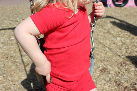 Maia & Mou Basics - Red Ribbed Tee